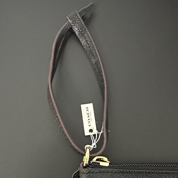 Coach NWT Black Textured Large Wristlet. Black w Maroon Tubing & Gold Hardware. - Picture 2 of 9